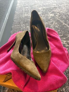 Nine West Olive Suede Pointed-Toe Stiletto Pumps